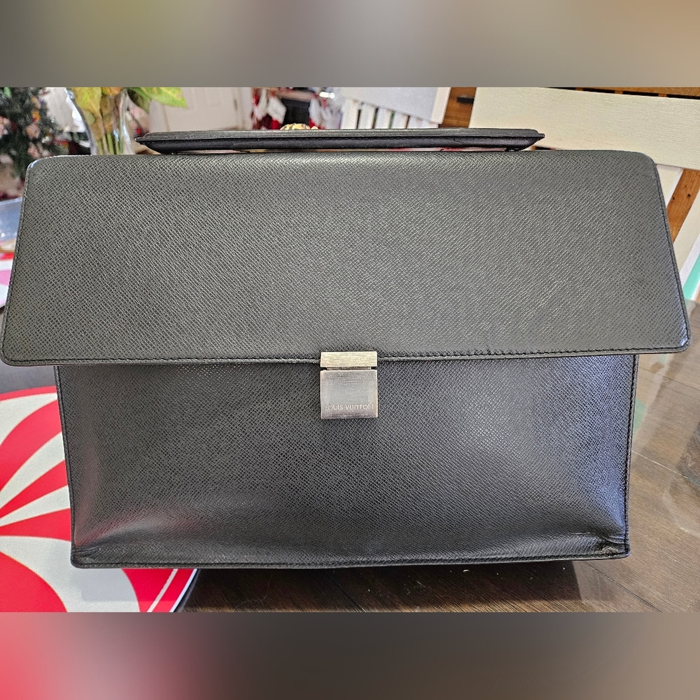 Pre-Owned Louis Vuitton Brief Case